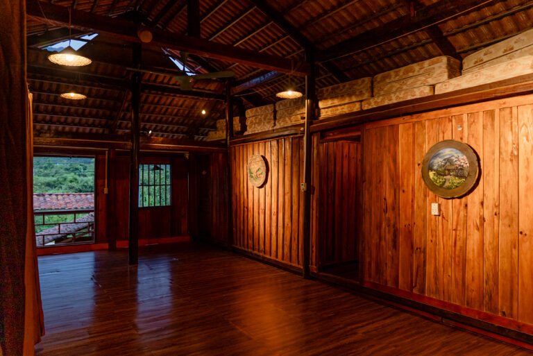 Cốm Homestay Bản Giốc